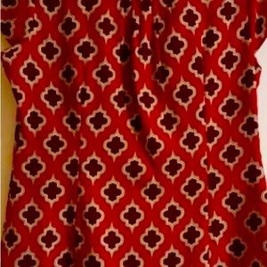 Beautiful blouse with tie detail. Measurements available upon request.